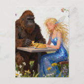 Feen- und Sasquatch-Picknick Postkarte (Vorderseite)