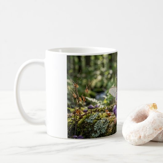 Feenfrau in Lila Kaffeetasse (Mit Donut)