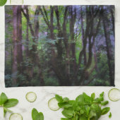 Feenlichter Surrealer Wald Geschirrtuch (Gefaltet)