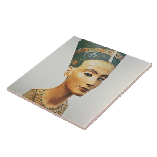 Fehlschlag der Königin Nefertiti, vom Studio des Fliese (Seite)