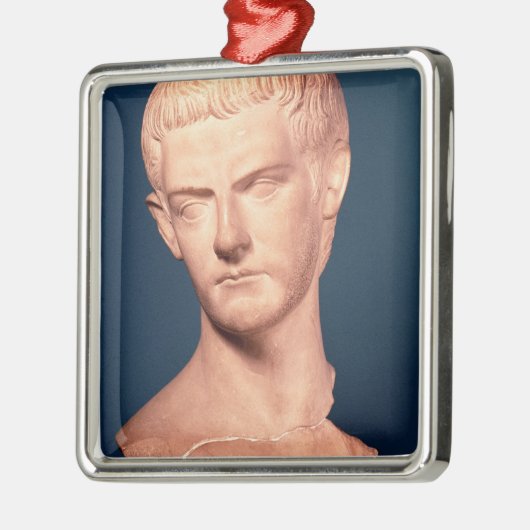 Fehlschlag des Kaisers Caligula von Thrakien, Ornament Aus Metall (Links)