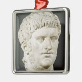 Fehlschlag von Nero Silbernes Ornament (Links)