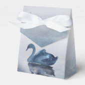 Fehlsichtigkeit | Moody Dusty Blue Swan am See Geschenkschachtel (Vorderseite)