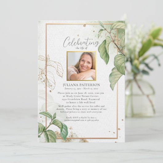 Feier des Lebens Elegante Fotos der Foliage Beerdi Einladung (Stehend Vorderseite)
