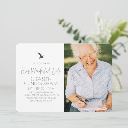 Feier ihres Lebensdenkmals Modernes Foto Einladung (Stehend Vorderseite)
