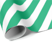 Feierliche Grüne Diagonal Strip Weihnachten Geschenkpapier (Rolleneckpunkt)