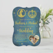 Feierliche Hochzeit mit Ihrem Zodiac-Zeichen-Foto Einladung (Stehend Vorderseite)