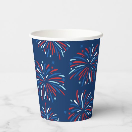 Feierliche moderne Feuerwerke, Custom Text 4. Juli Pappbecher (Rückseite)