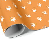 Feierliche Orangenweiße Schneeflocken Schneesterne Geschenkpapier (Rolleneckpunkt)