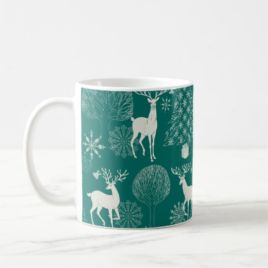 Feierliche rote Weihnachten, Winterwald. Kaffeetasse (Links)