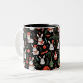 Feierliche und fröhliche Weihnachtsbunny-Tasse Zweifarbige Tasse (Vorderseite Links)