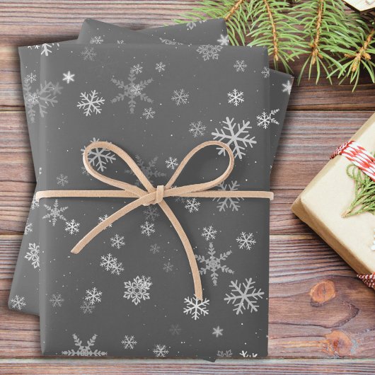 Feierlicher Grauer Schneeflocken Geschenkpapier Set