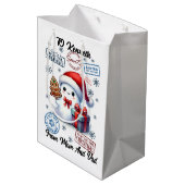 Feierlicher Urlaubssack mit fröhlichen Geschenken Mittlere Geschenktüte (Rückseite Schrägansicht)