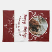 Feierliches Happy Holidays Foliage Red Couple Foto Geschirrtuch (Horizontal)