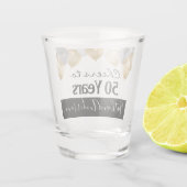 Feiern bis 50 Jahre Personalisierter Geburtstag Schnapsglas (Rückseite)
