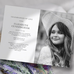 Feiern des Lebens Einfaches Chic Elegantes Foto Einladungspostkarte