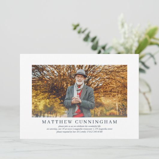 Feiern des Lebens Modernes Elegantes Foto Einladung (Stehend Vorderseite)