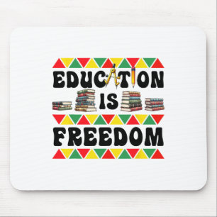 Feiern Sie den Black History Month mit Freiheit  Mousepad