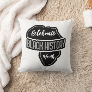 Feiern Sie den Monat BLACK History on White Kissen