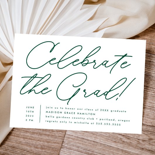 Feiern Sie die Grand Green Script Graduation Party Einladung