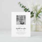 Feiern Sie ihr wunderbares Leben Modernes Gedenkmu Einladung (Stehend Vorderseite)