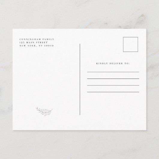 Feiern Sie ihr wunderbares Leben Modernes Gedenkmu Einladungspostkarte (Rückseite)