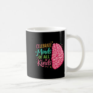 Feiern Sie Köpfe aller Art Neurodiversitätsbewusst Kaffeetasse