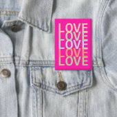 Feiern Sie Liebe im Stil mit unserer hellen "LIEBE Button (Insitu)