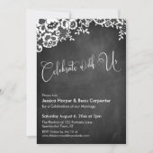 Feiern Sie mit Calligraphy Chalkboard & Lace Einladung (Vorderseite)