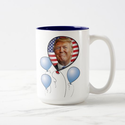 Feiern Sie mit Trumpf Zweifarbige Tasse (Rechts)
