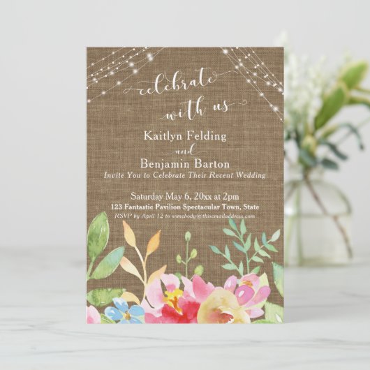 Feiern Sie mit uns, Burlap, Blume & Lights Einladung (Stehend Vorderseite)