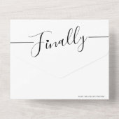 Feiern Sie schließlich Foto Mono verspätete Hochze All In One Einladung (Rückseite)