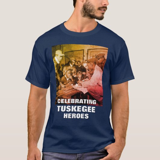 Feiern von TUSKEGEE AIRMEN T-Shirt (Vorderseite)