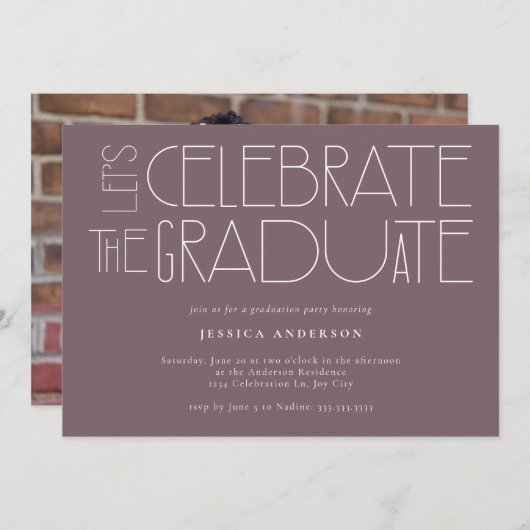 Feiern wir den Lila Abschluss des Absolventen Einladung (Vorne/Hinten)