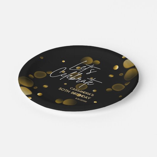 Feiern wir Gold Bokeh Gradient Black Birthday Pappteller (Schrägansicht)