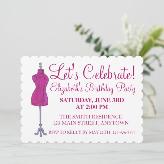 Feiern wir rosa Nähkleidung aus Mannequin Einladung (Stehend Vorderseite)