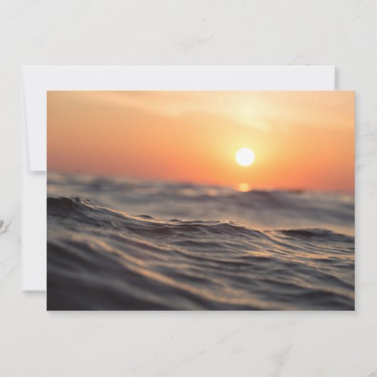 Feiern zum Sonnenaufgang im Ozean Einladung (Rückseite)