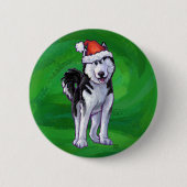 Feiernder Husky in Weihnachtsmannmütze auf Green Button (Vorderseite)