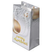 Feiertag, Weihnachtsbälle, Kiefernbäume Kleine Geschenktüte (Rückseite Schrägansicht)