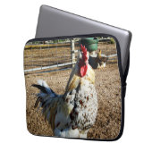 Feilsche auf Bauernhof, Laptop-Sieb Laptopschutzhülle (Vorderseite Links)