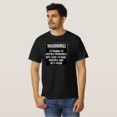 feindliches Frequenzwarnschild T-Shirt (Vorne ganz)