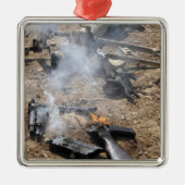 Feindwaffen werden cool silbernes ornament (Vorne)