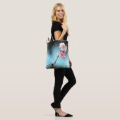 Feine Blütenfarbe und Blau - Tasche (Am Model)