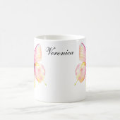 Feine rosafarbene Schmetterlinge in Pastellfarben Kaffeetasse (Mittel)