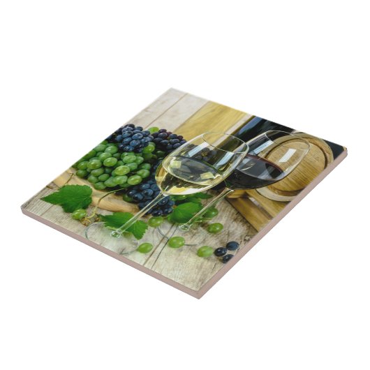 Feiner Wein, bis zur Perfektion gealtert Fliese (Seite)