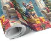 Feisty Australian Terrier King of Christmas Gifts Geschenkpapier (Rolleneckpunkt)