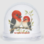 Feisty Red-kopfender Woodpecker Schneekugeln (Rückseite)