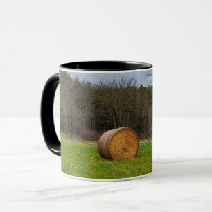 Feld an einem wolkigen Tag Tasse