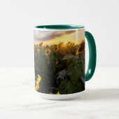 Feld der blühenden Sonnenblumen Tasse (VorderseiteRechts)