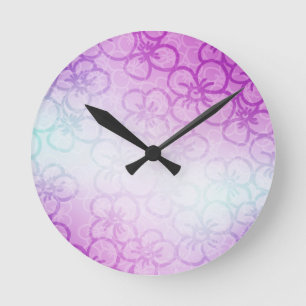 Feld der Blume - lila Runde Wanduhr